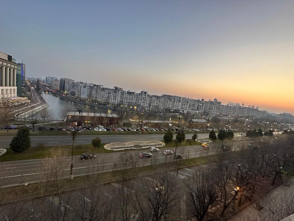 Unirii Lake Tribunal Bukarest Exterior foto